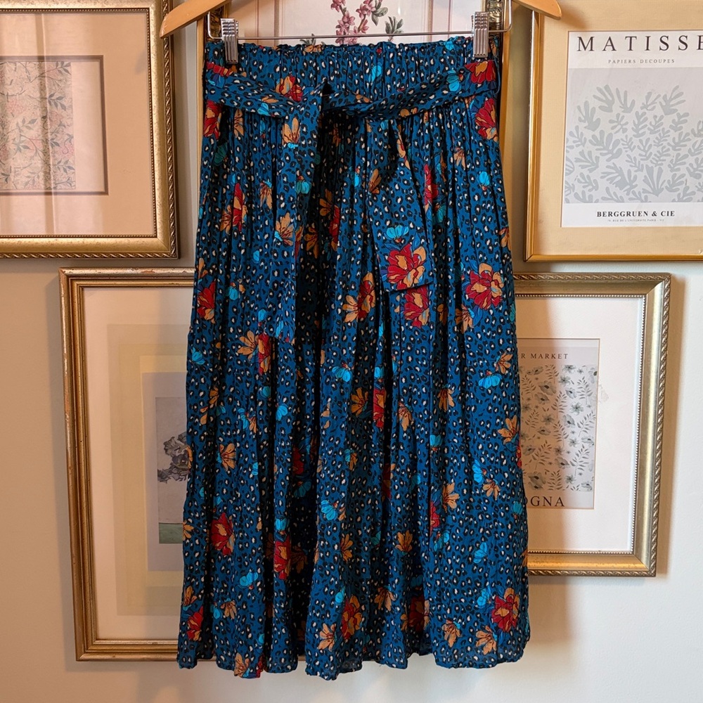 Sezane Navy Floral Midi Skirt with Red and Orange Blossoms - Picture 2 of 7